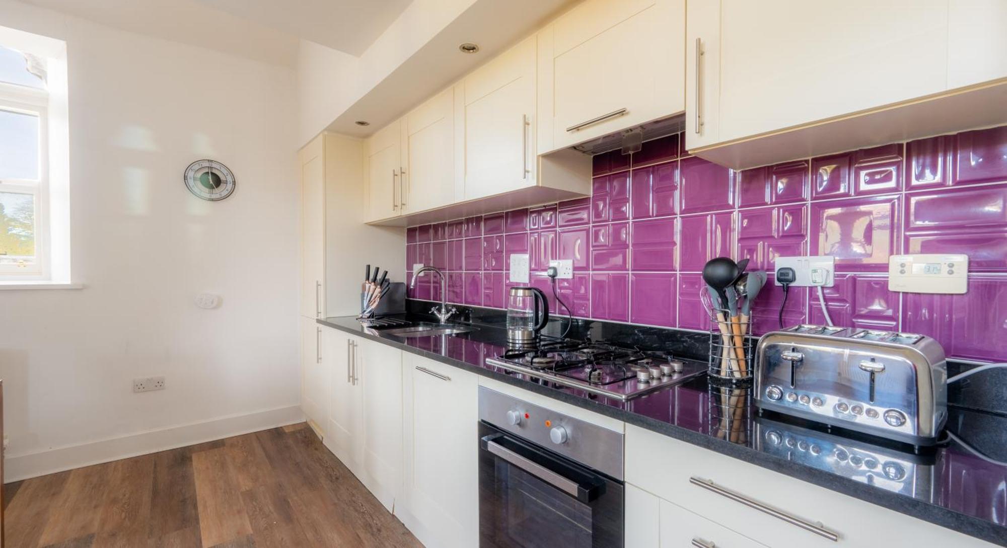 The Caledonian 3 Bedroom Self Catering Apartment In Historic Abbey Fort Augustus Exterior photo