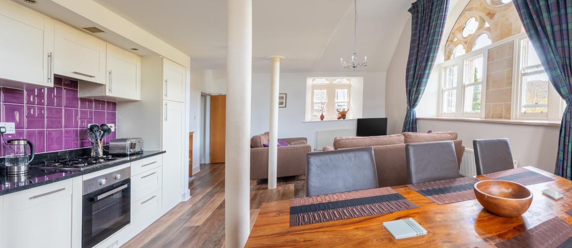 The Caledonian 3 Bedroom Self Catering Apartment In Historic Abbey Fort Augustus Exterior photo